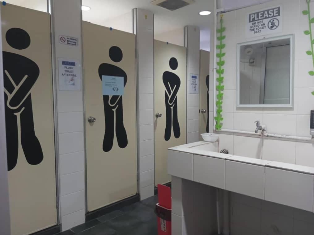 Capsule Inn Kota Kinabalu Extérieur photo