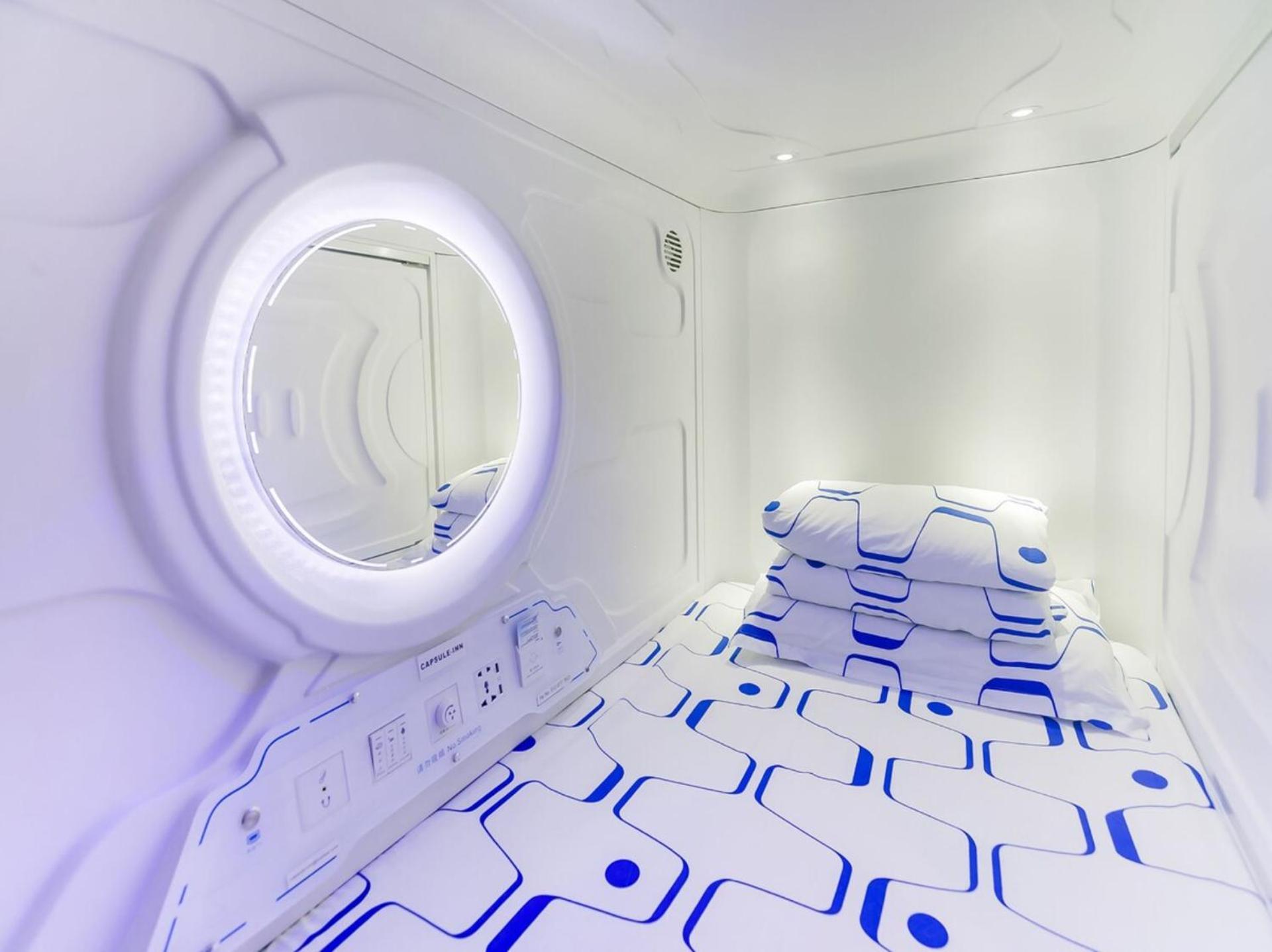 Capsule Inn Kota Kinabalu Extérieur photo
